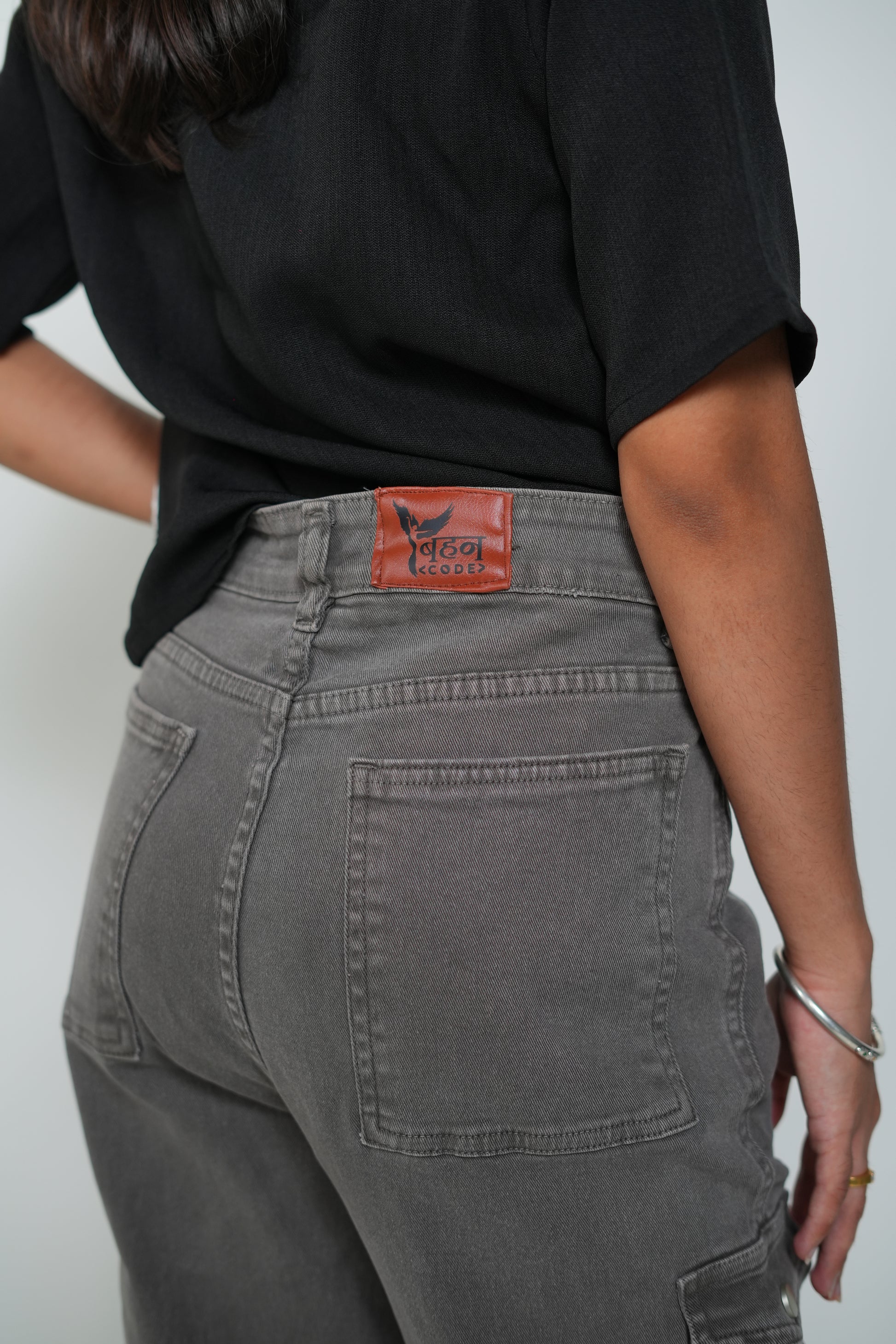 Straight Fit Six Pocket Cargo Style Jeans Gray