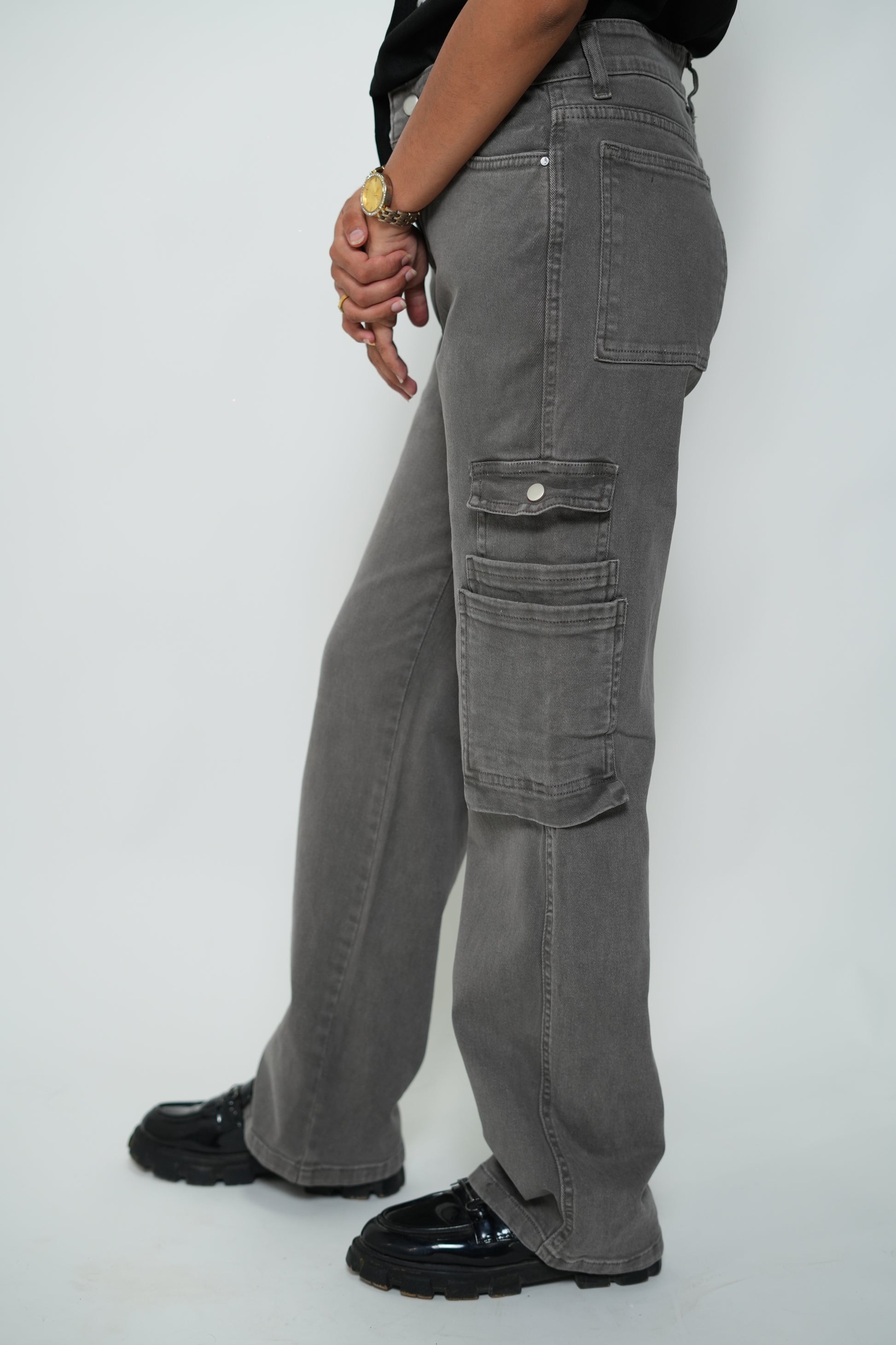 Straight Fit Six Pocket Cargo Style Jeans Gray