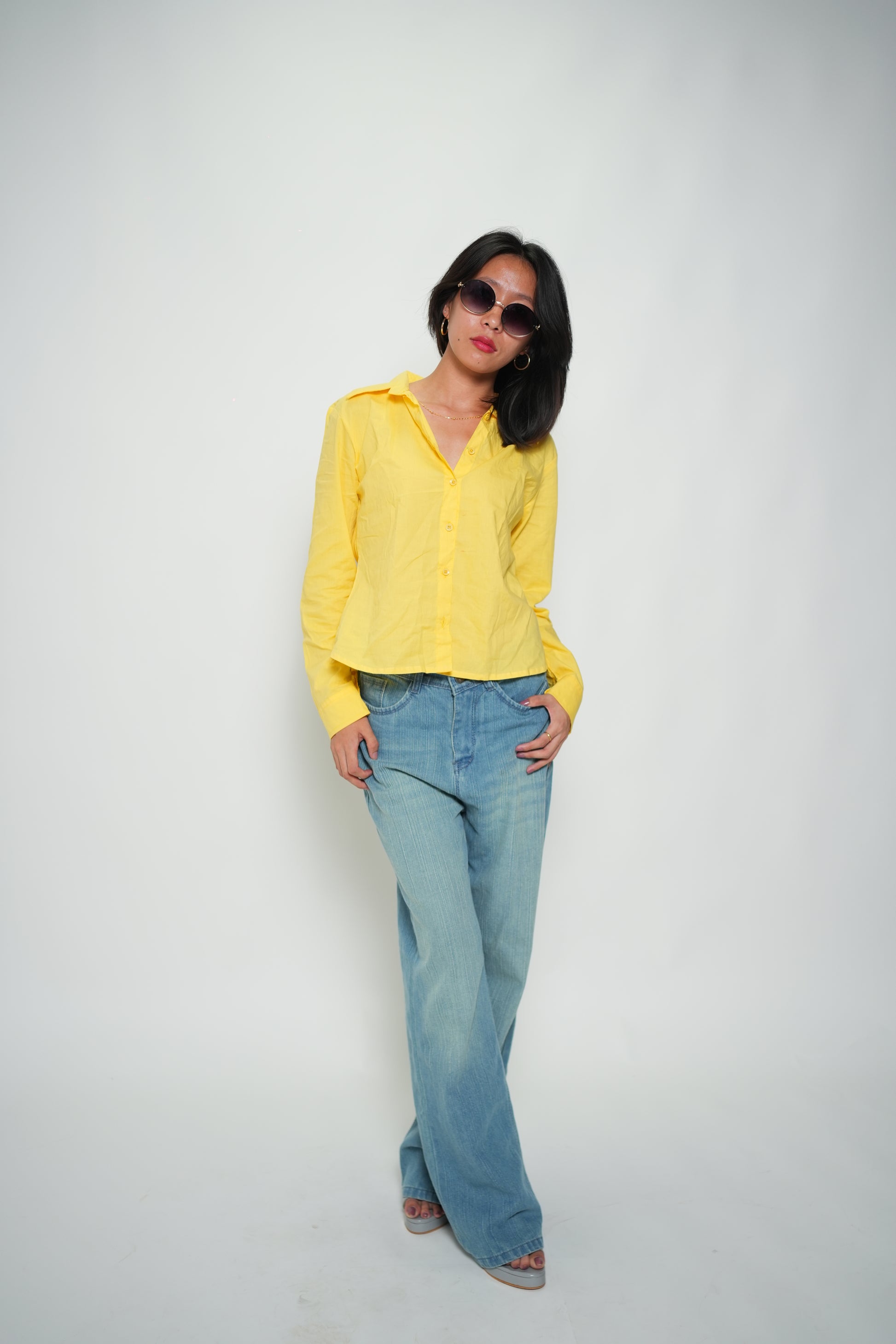 Straight Fit Mid-rise Jeans