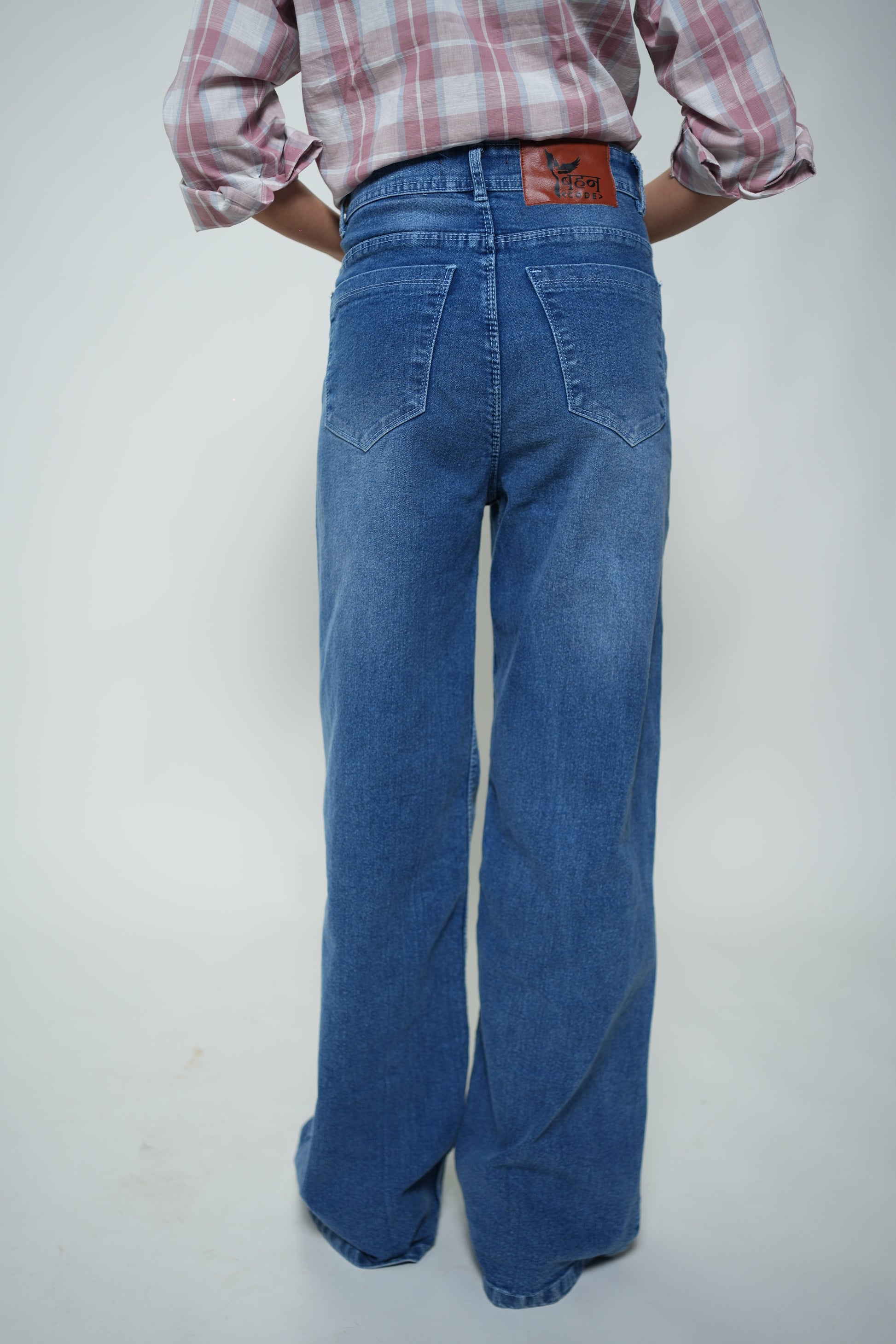 Wide Legged Jeans