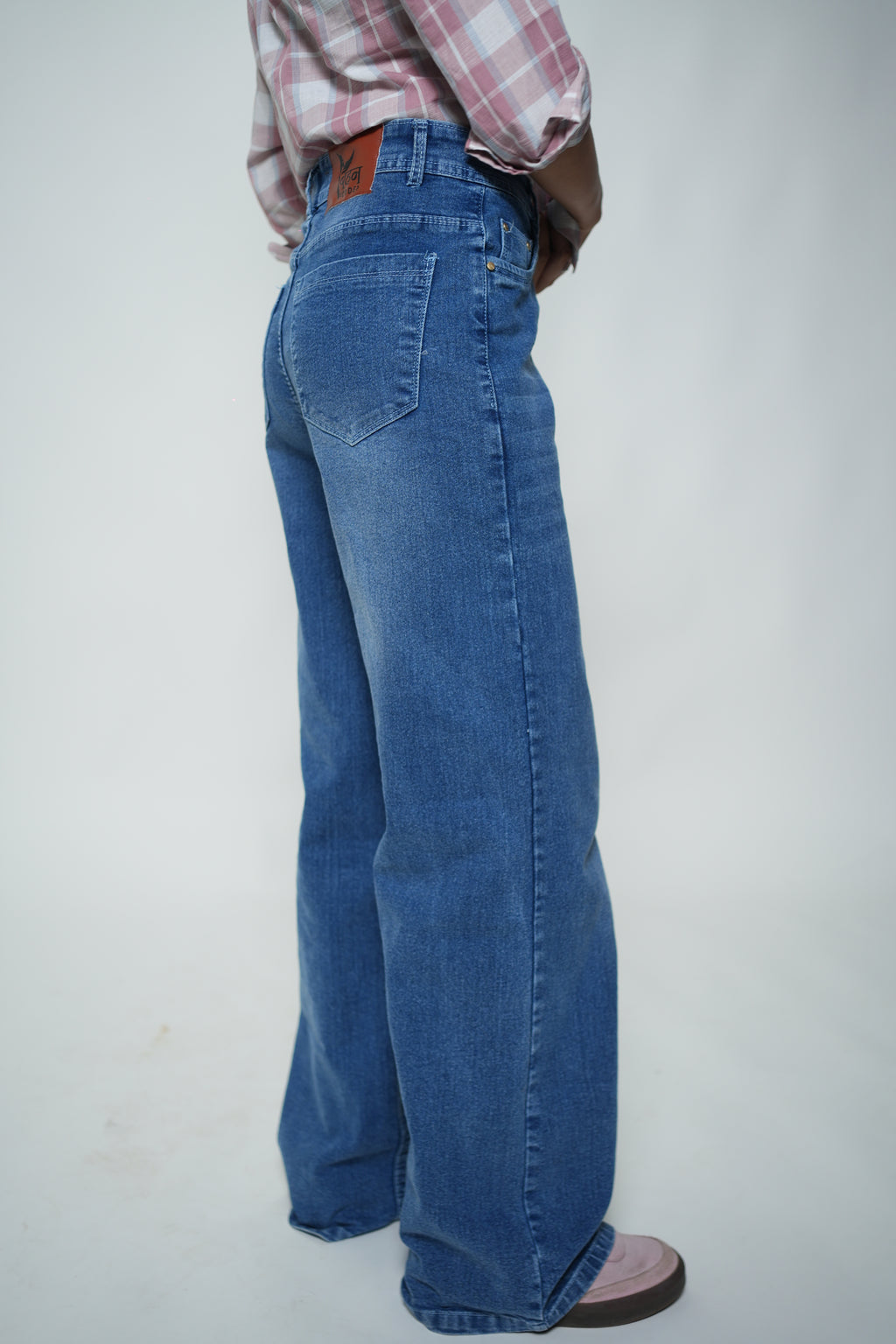 Wide Legged Jeans