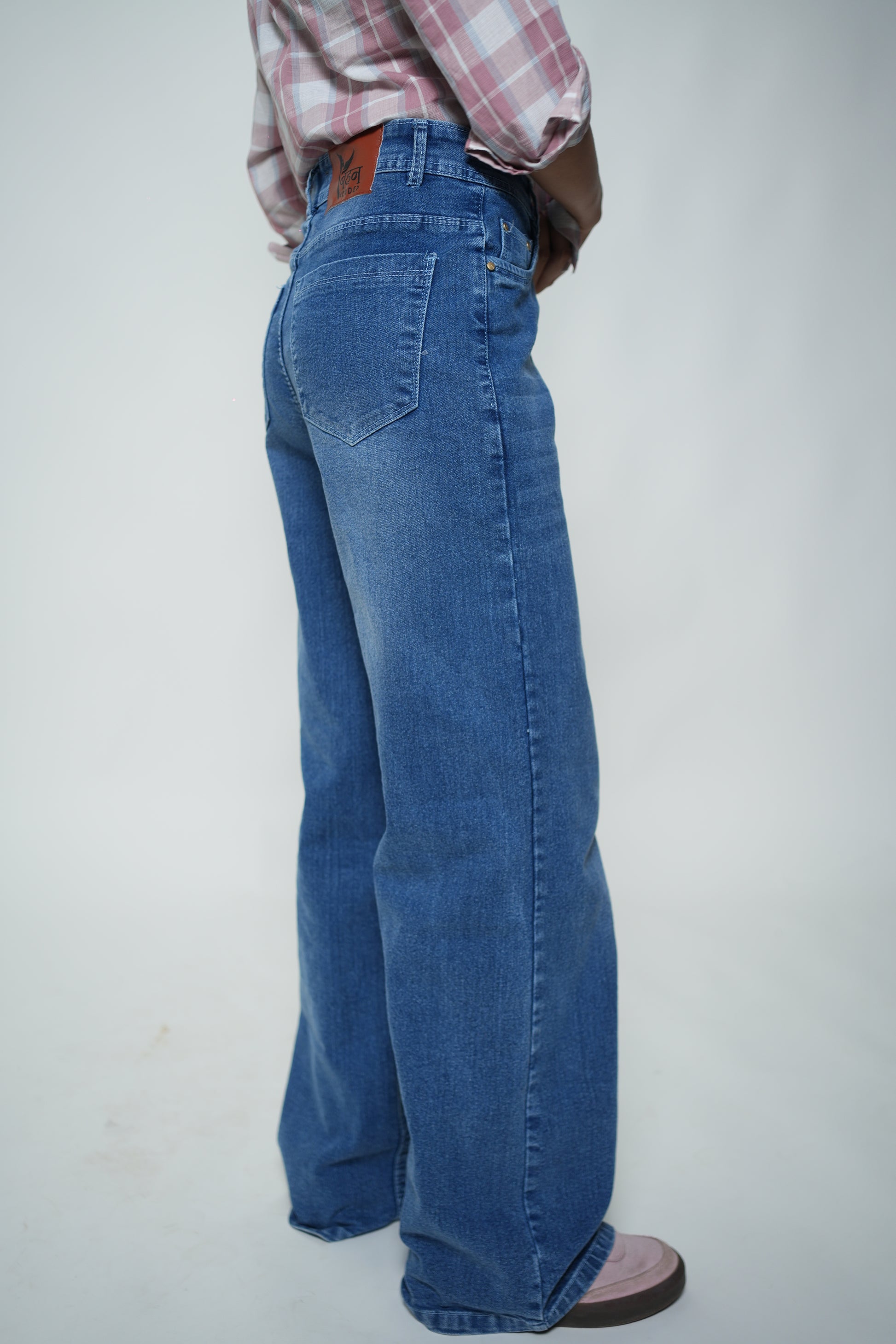 Wide Legged Jeans