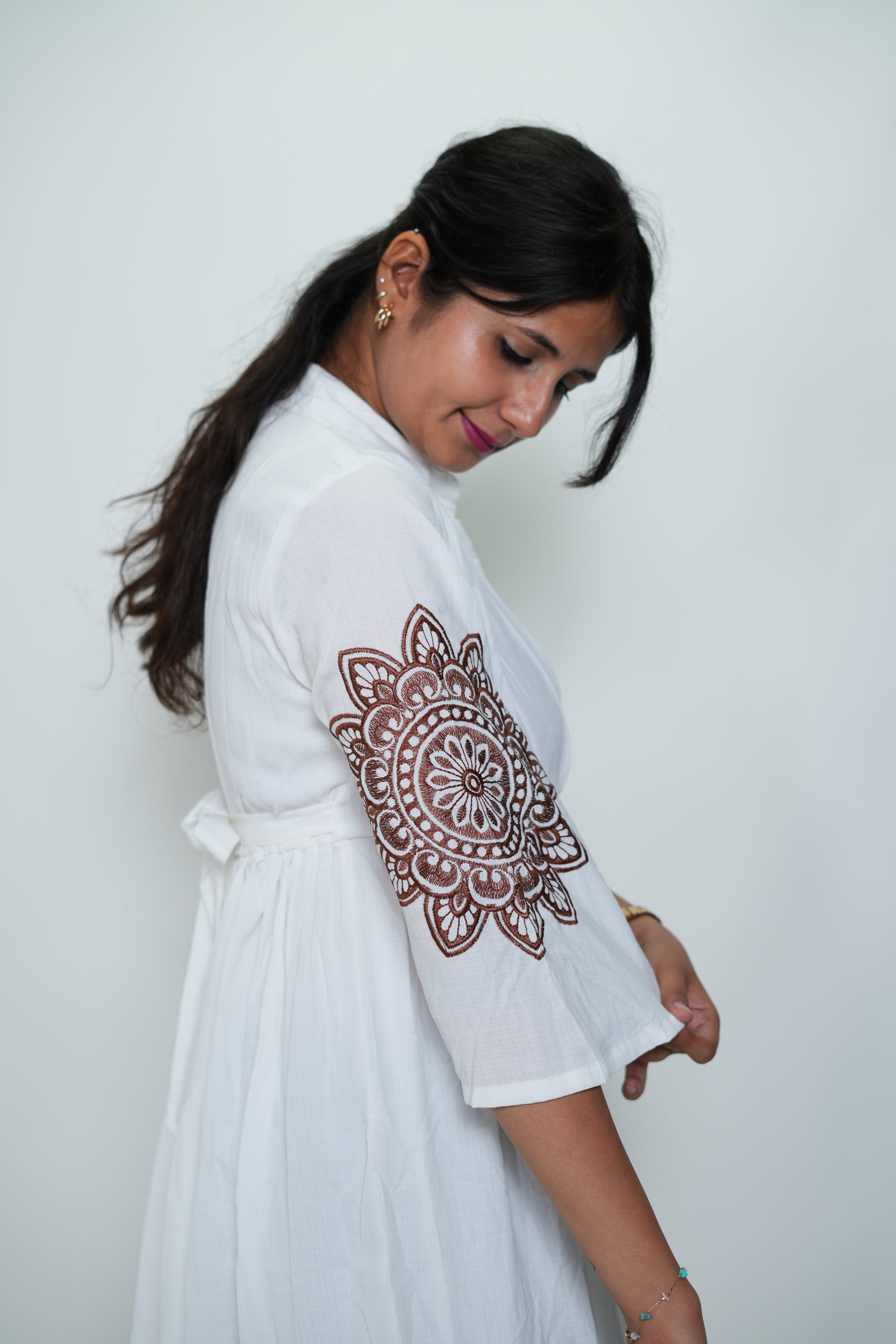 White Collar Neck Dress With Brown Embroidery