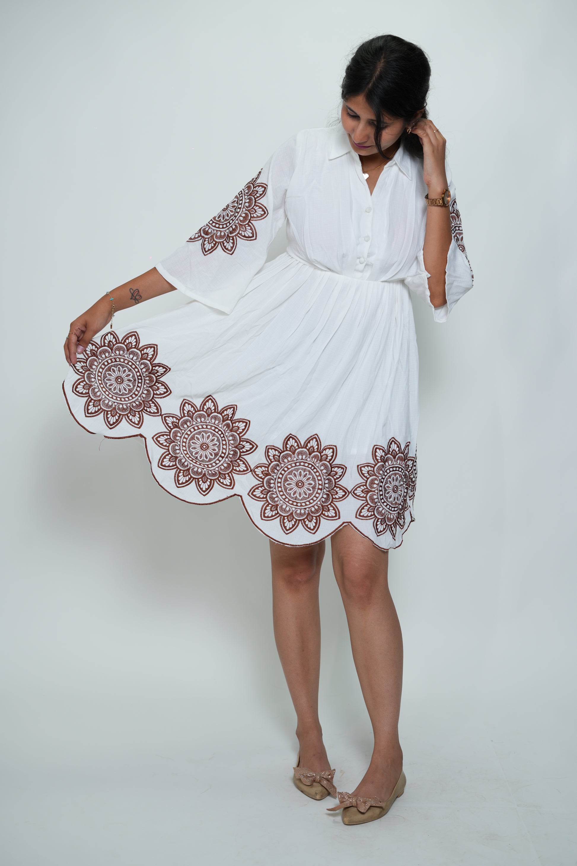 White Collar Neck Dress With Brown Embroidery