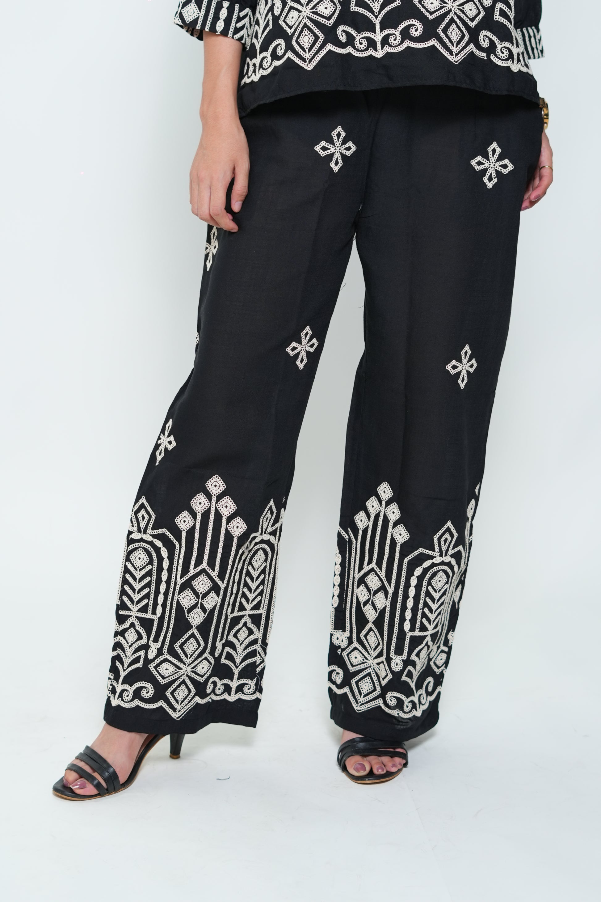 Embroided Coord Set Black