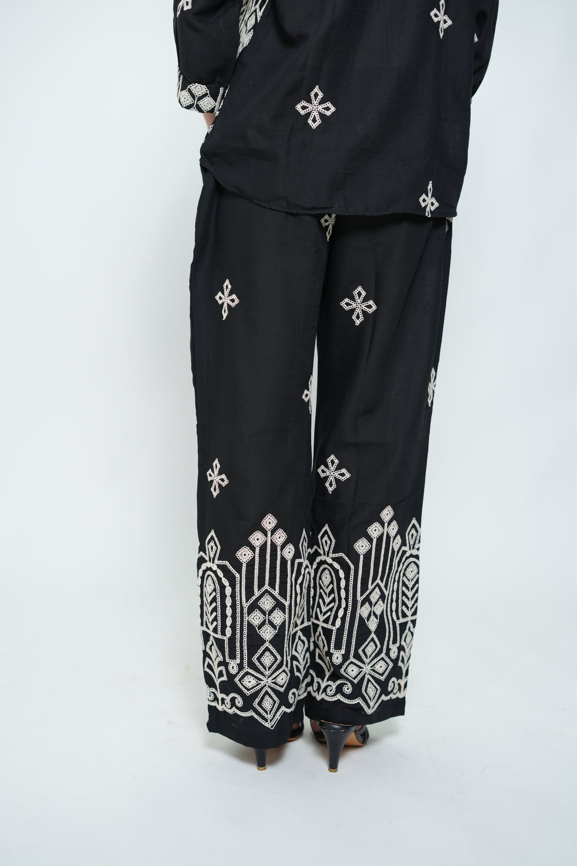 Embroided Coord Set Black