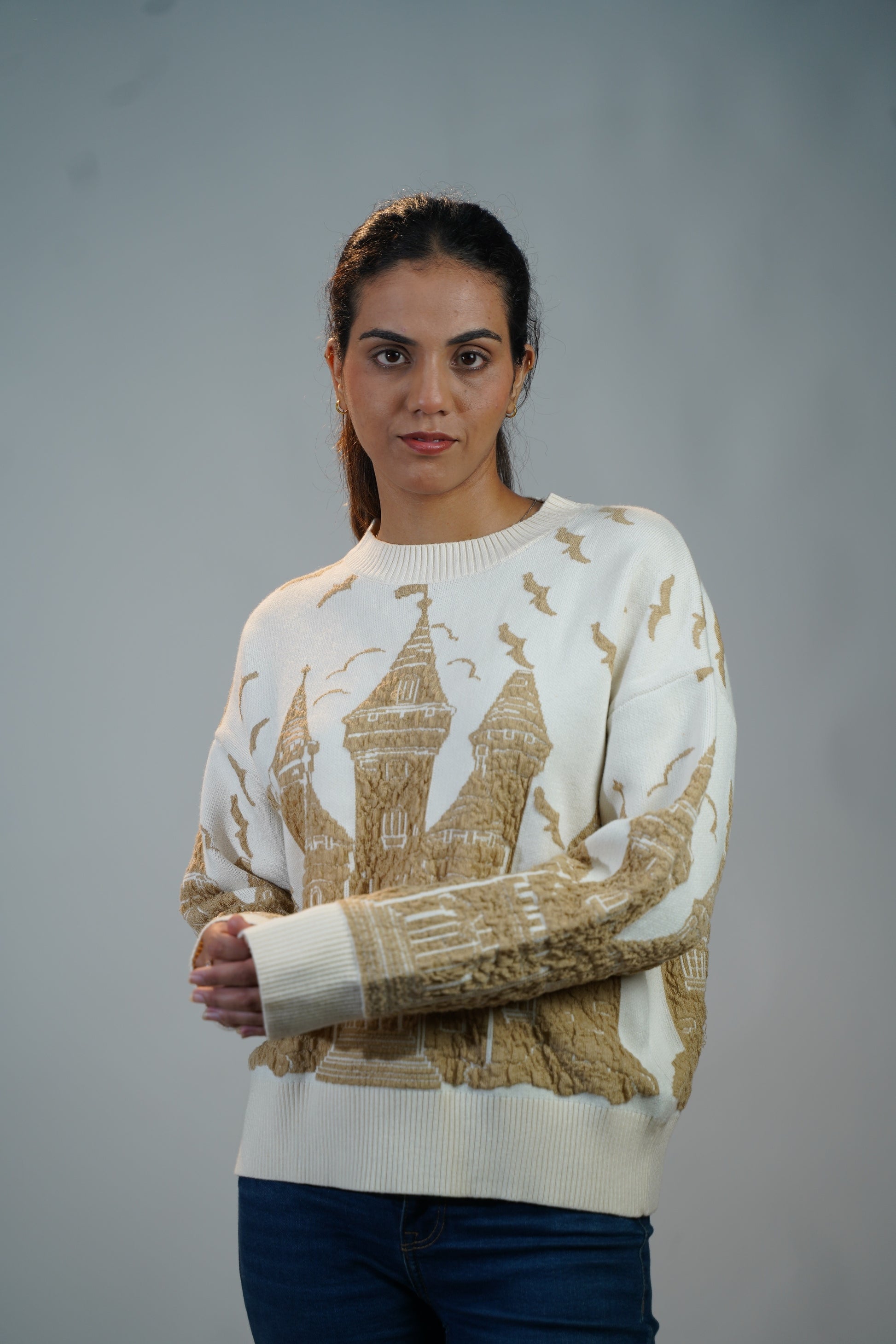 White Castle-Detail Sweater White