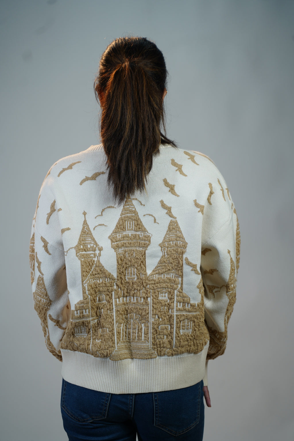 White Castle-Detail Sweater White