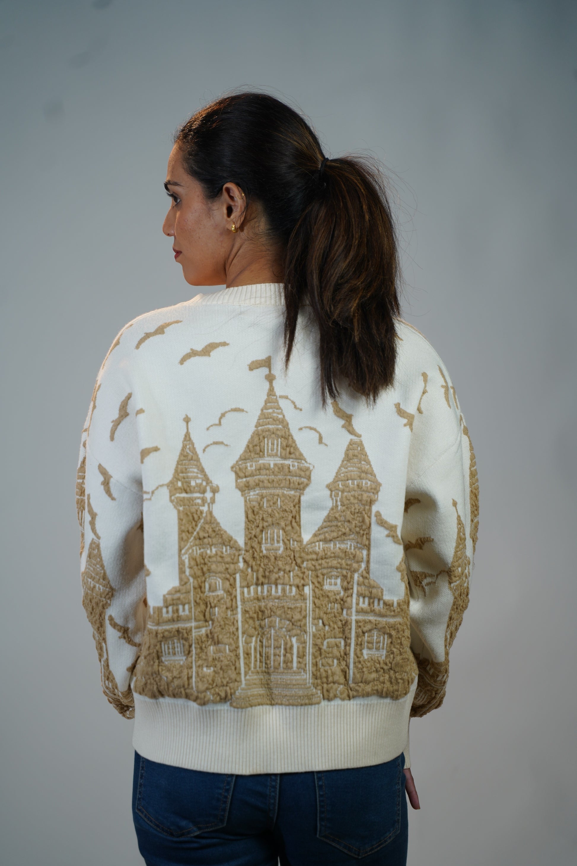 White Castle-Detail Sweater White