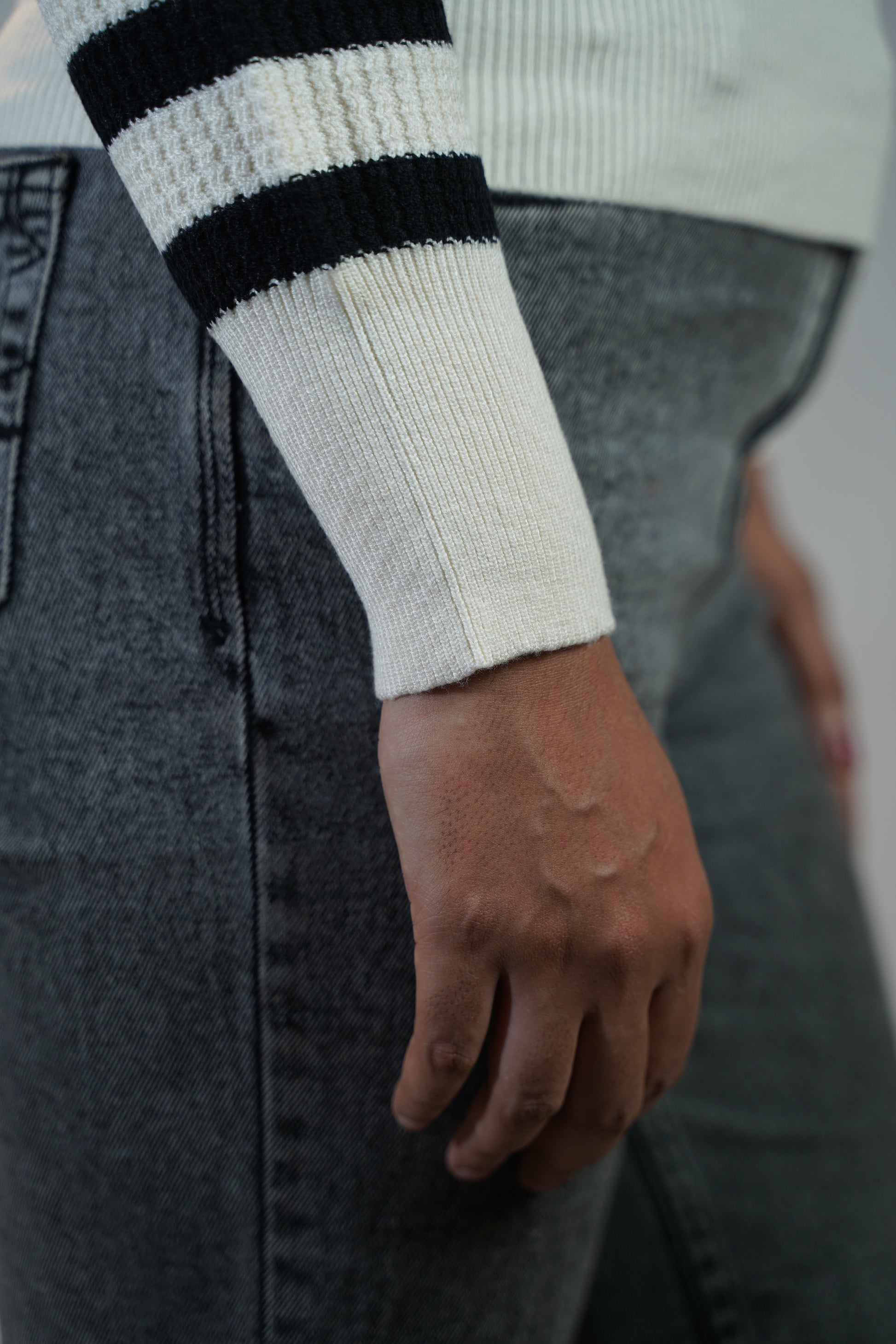 Korean-Style Two-Tone Top Black